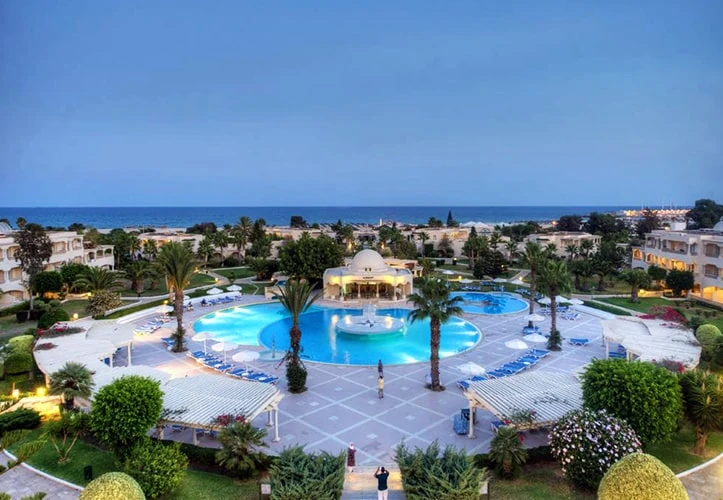 Le Royal Hammamet poolside